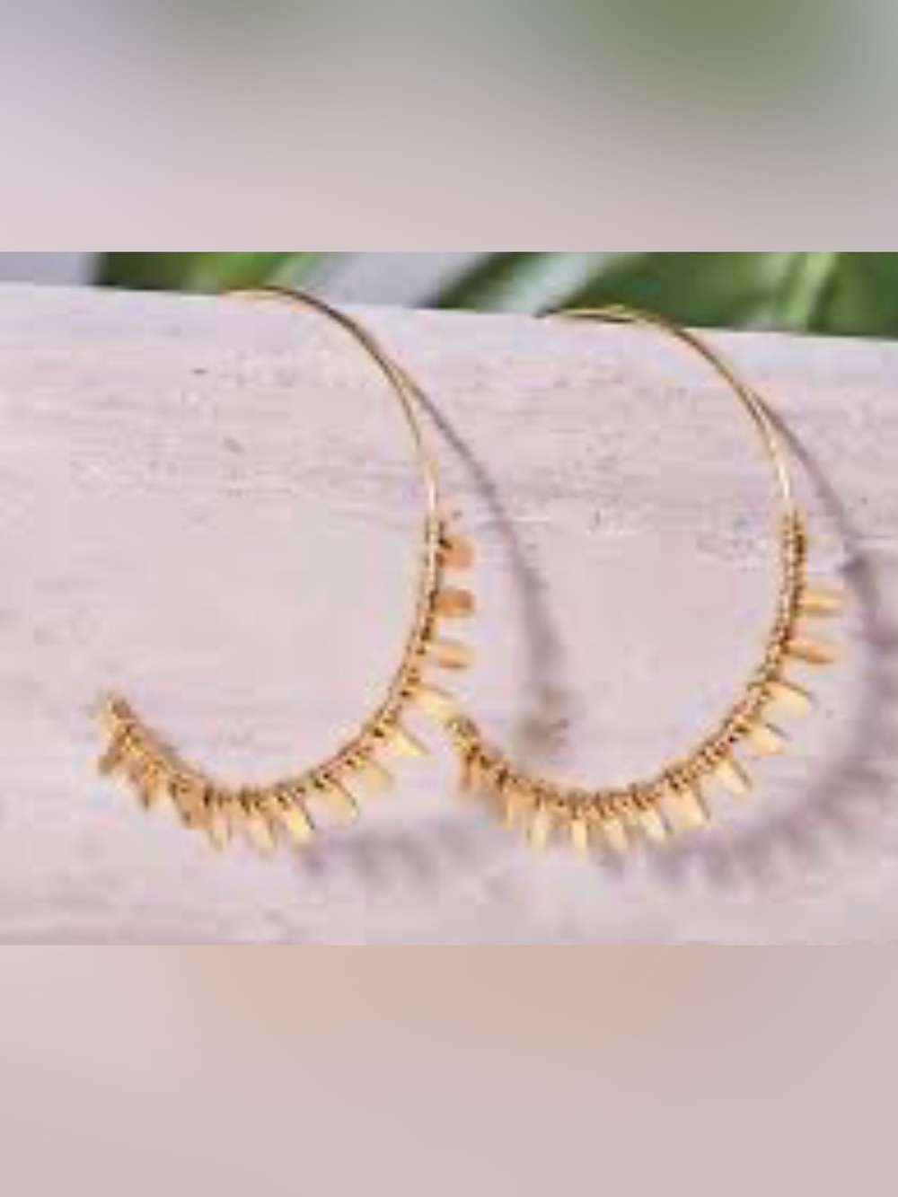 STELLA & DOT PETAL EARRINGS